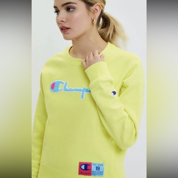 Champion Reverse Weave Yellow Crew Sweatshirt Pullover size L logo spell out - Picture 1 of 11